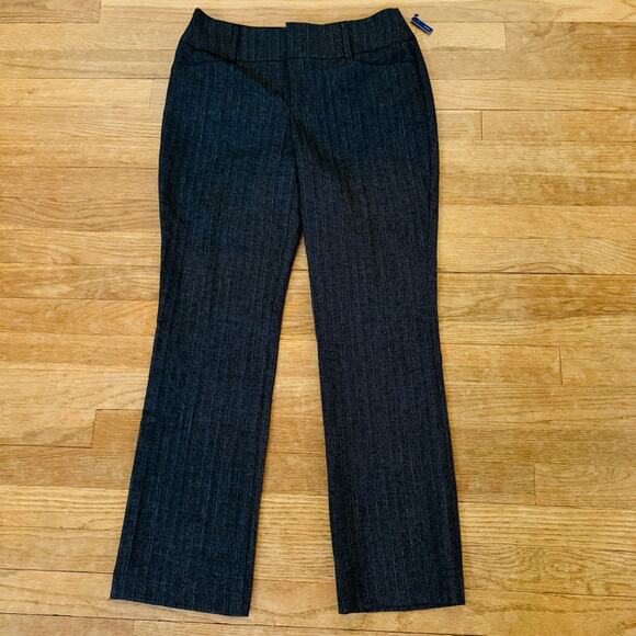 NWT Apt. 9 gray boot cut mid rise pants size 6P
 b19 - Picture 1 of 7